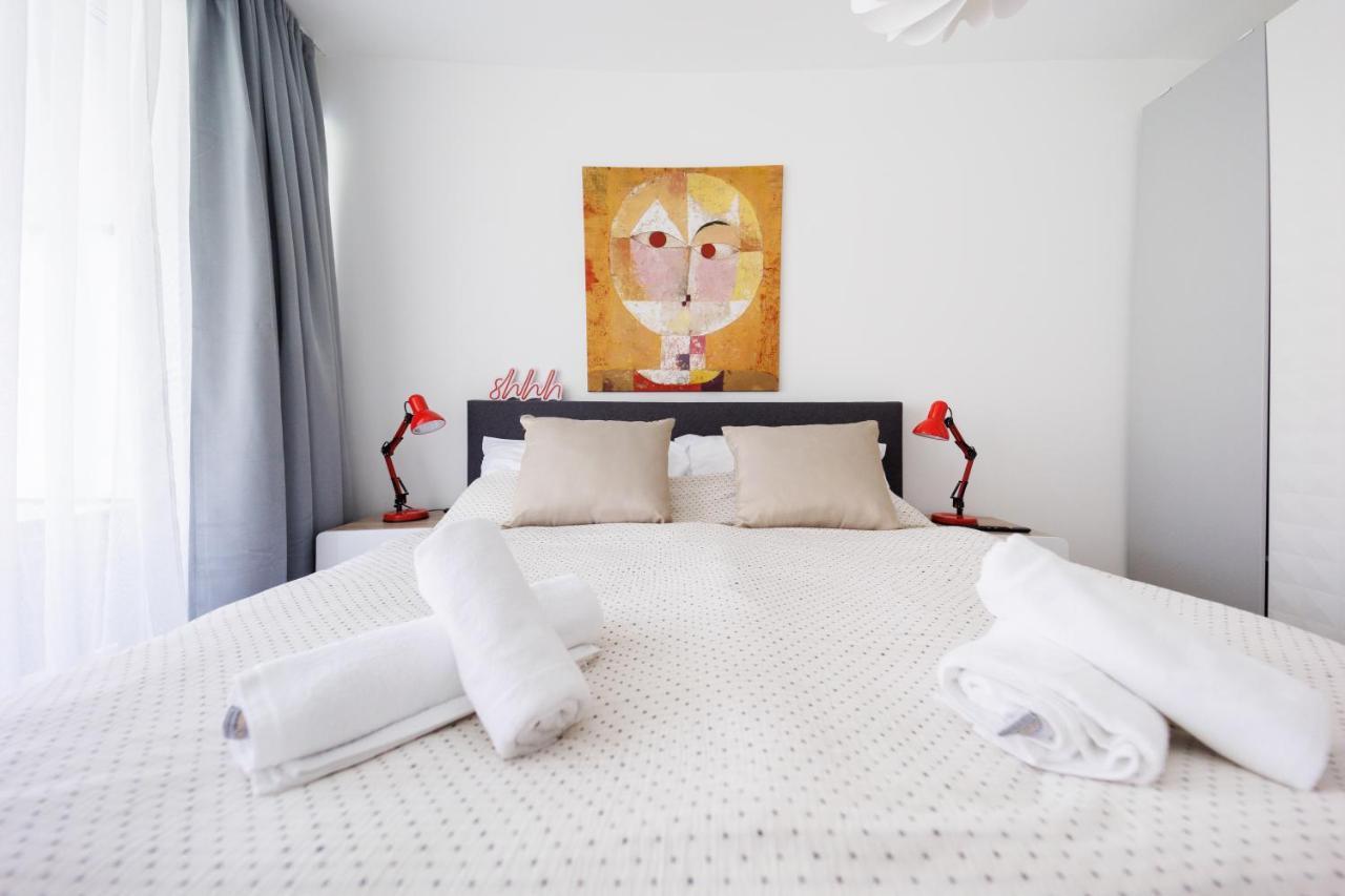 Villa Bauhaus Wellness Apartman Fsz. 3 Siófok Eksteriør bilde