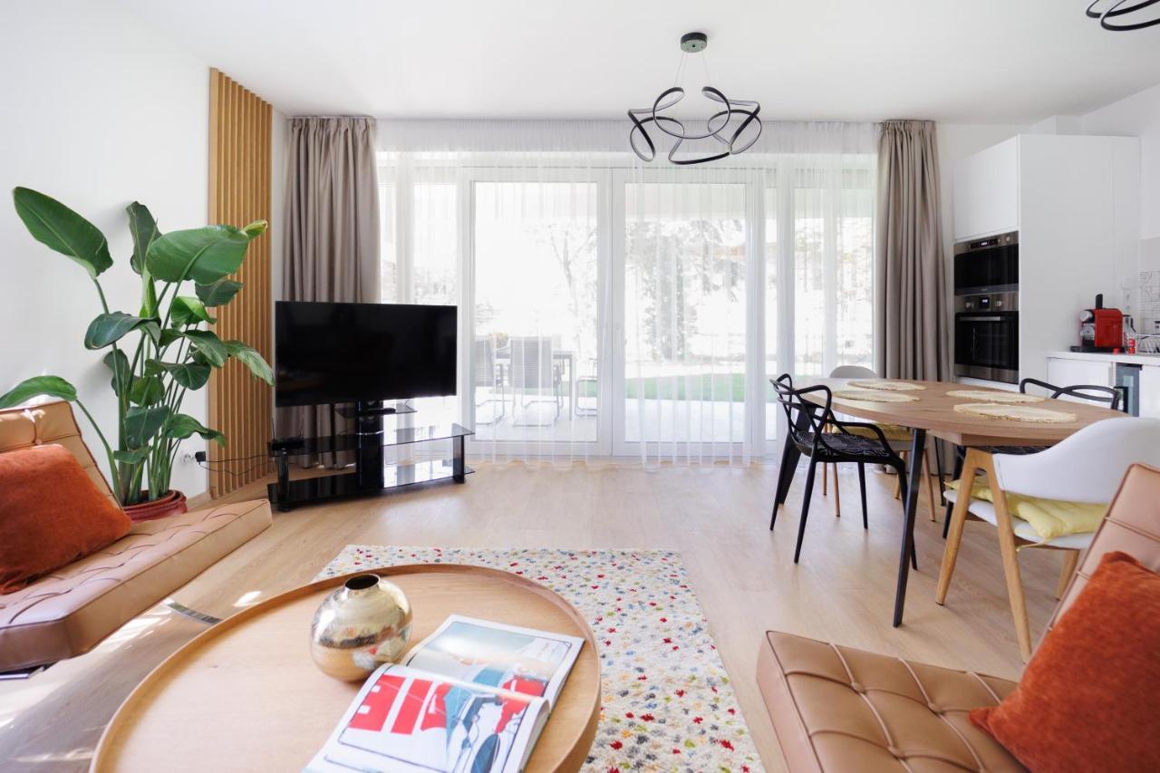 Villa Bauhaus Wellness Apartman Fsz. 3 Siófok Eksteriør bilde